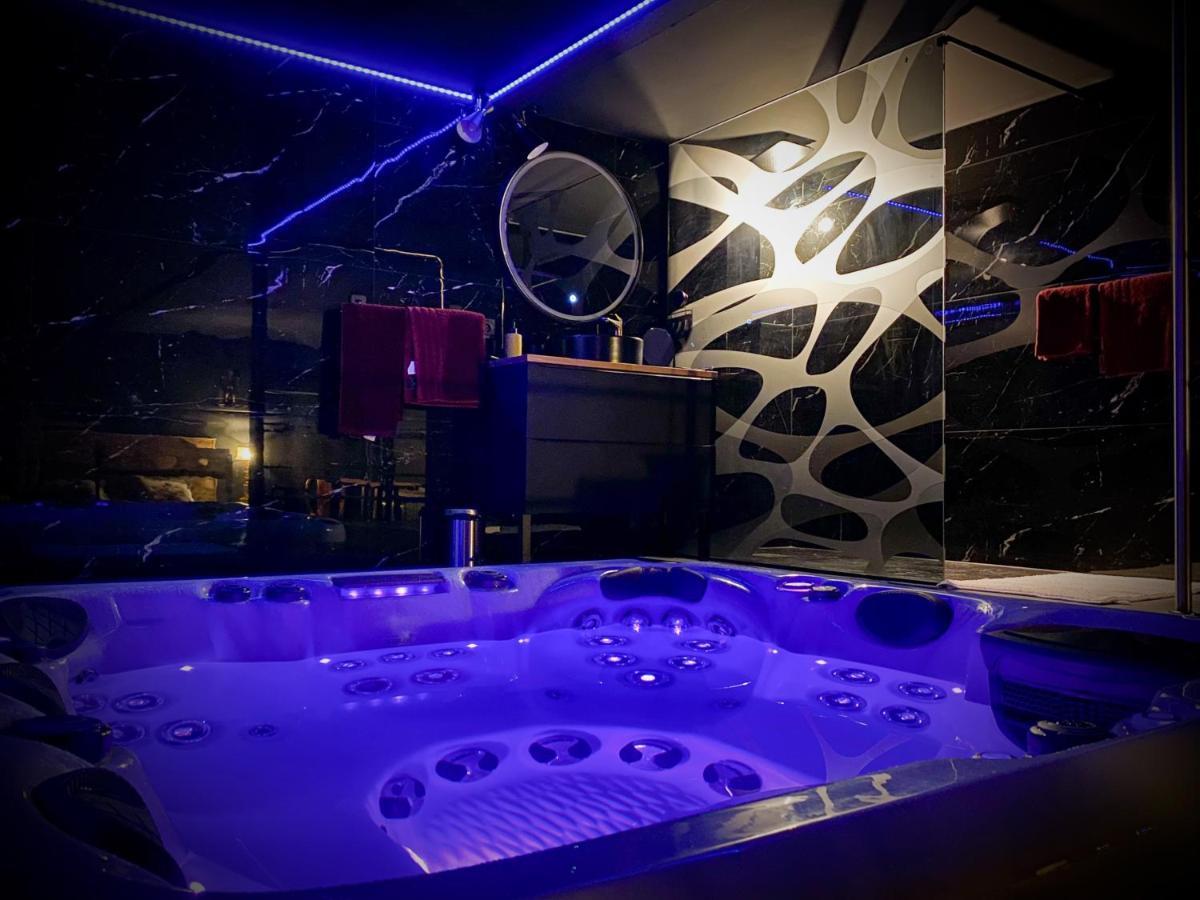 Loveroom Avec Jacuzzi 01 Chazey-sur-Ain 외부 사진