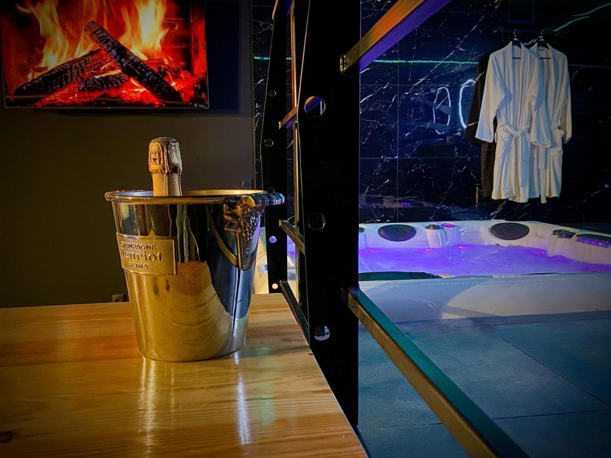 Loveroom Avec Jacuzzi 01 Chazey-sur-Ain 외부 사진
